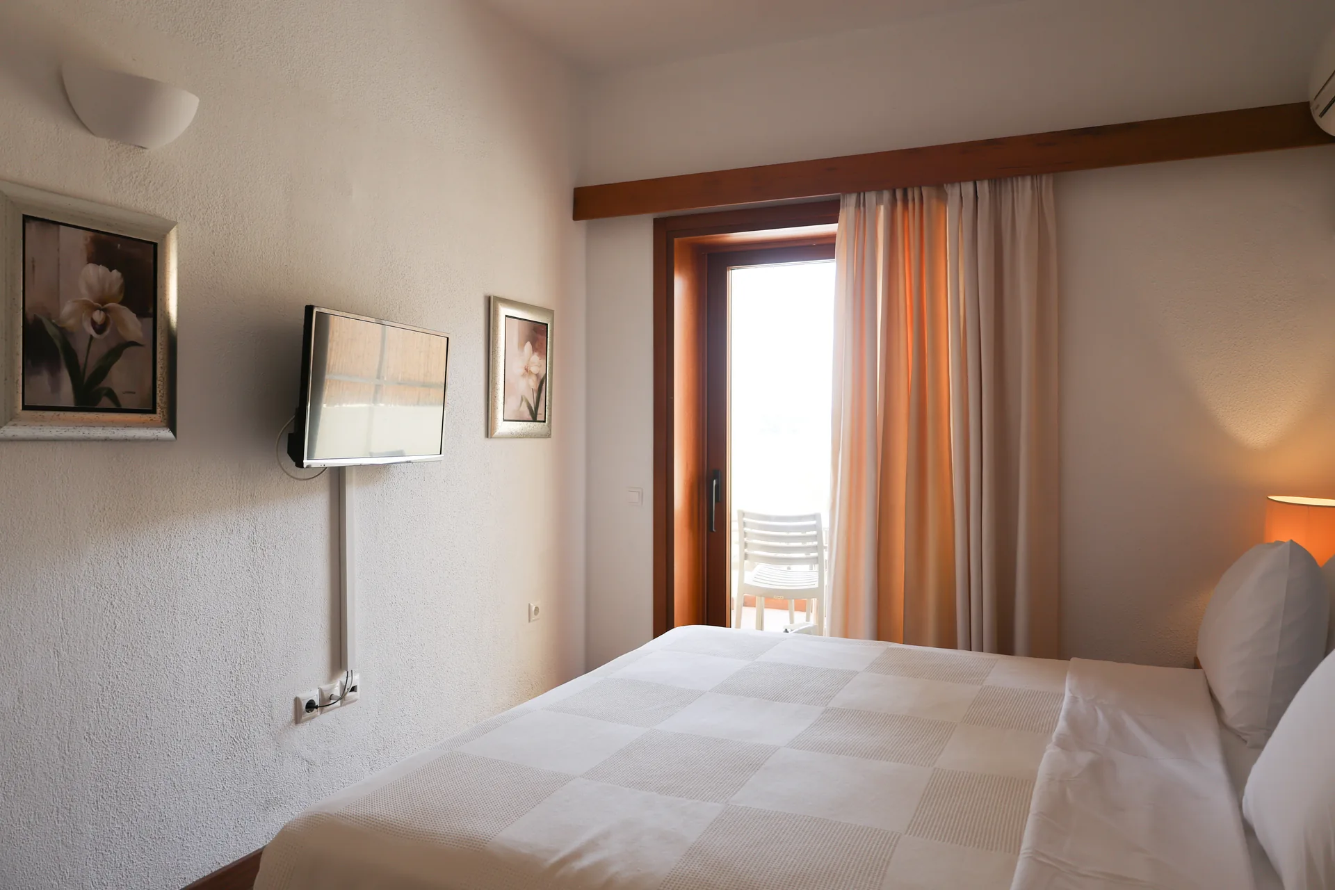 One Bedroom Suite 2